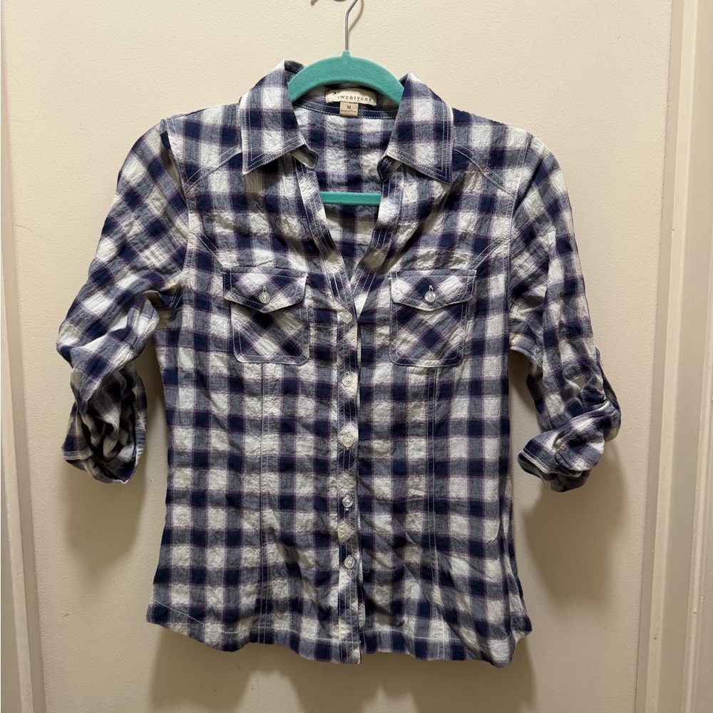Blue & White Plaid/Flanel Button-Up Shirt